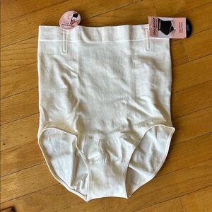 NEW Shapermint Essentials cream Shaper Panty